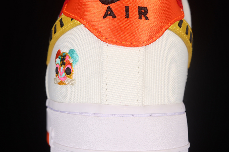 Air Force 1 Low Lv8 Cny Tiger White/Yellow/University Gold 15