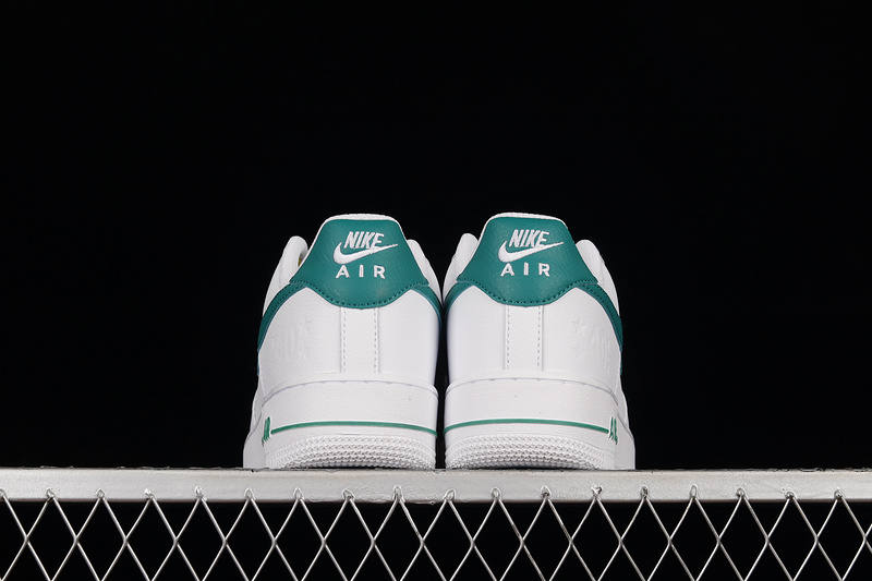 Air Force 1 Low Sail/Malachite-White-Metallic Gold 19