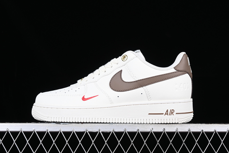 Nike Air Force 1 '07 Low Brown/White 3