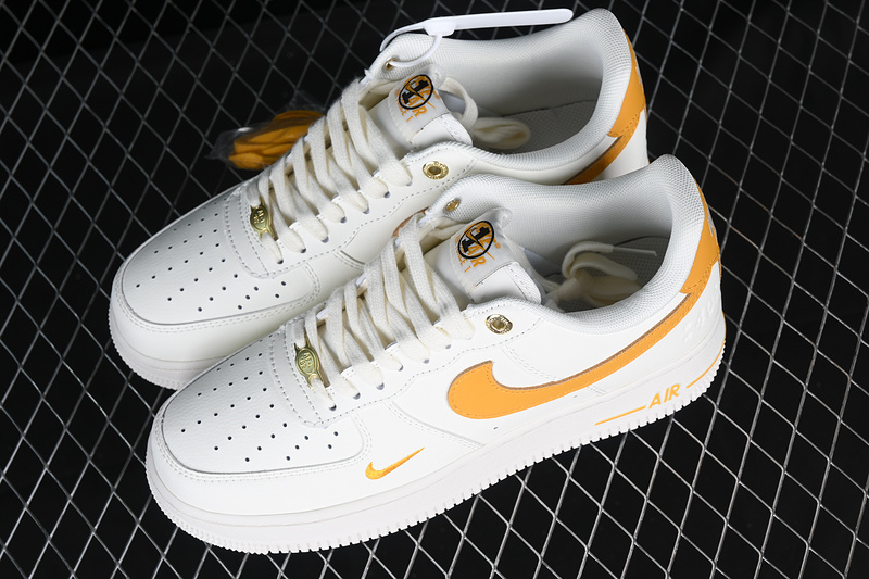 Nike Air Force 1 '07 Low Orange/White 5