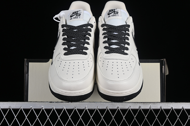 Nike Air Force 1 '07 Low Dream White/Black 21