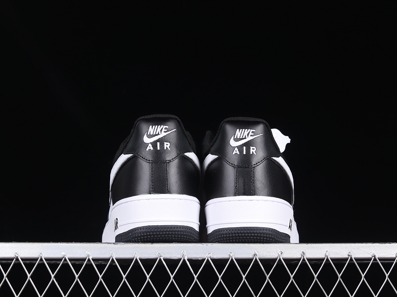 Air Force 1 Low Panda Black/White/Black 13