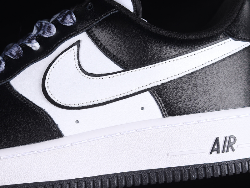 Air Force 1 Low Panda Black/White/Black 17