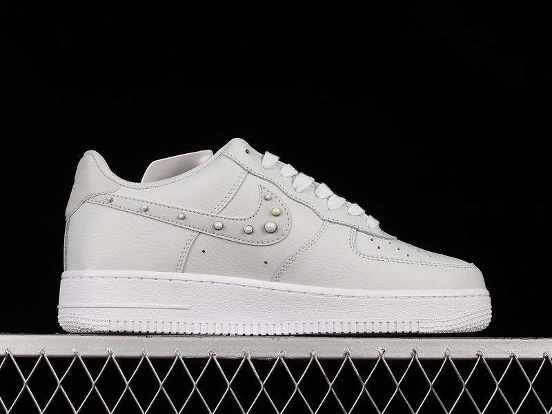 Air Force 1 Low 07 Se Pearl Swoosh Pure Platinum/White 21