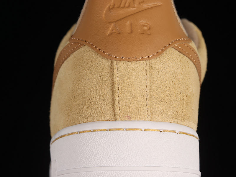 Nike Air Force 1 '07 Lxx Vachetta Tan/Flax-Sail 23