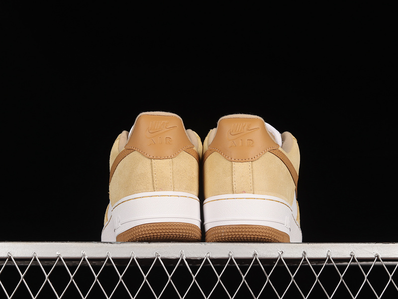 Nike Air Force 1 '07 Lxx Vachetta Tan/Flax-Sail 25