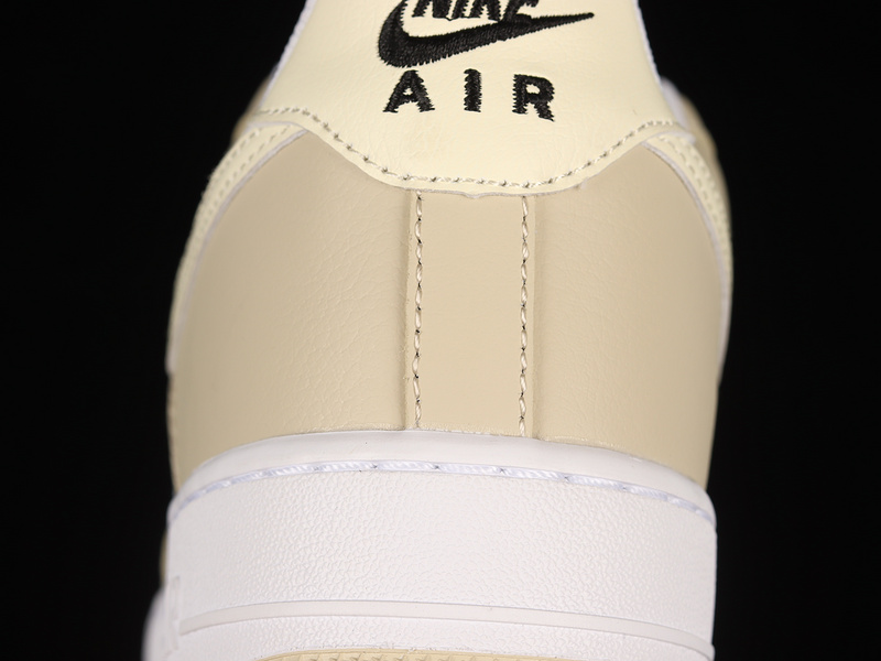 Air Force 1 Low 07 White/Light Khaki/Black 9