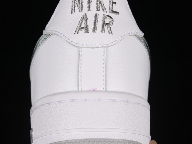 Air Force 1 Low Color Of The Month White/Metallic Silver/Metallic Gold 29