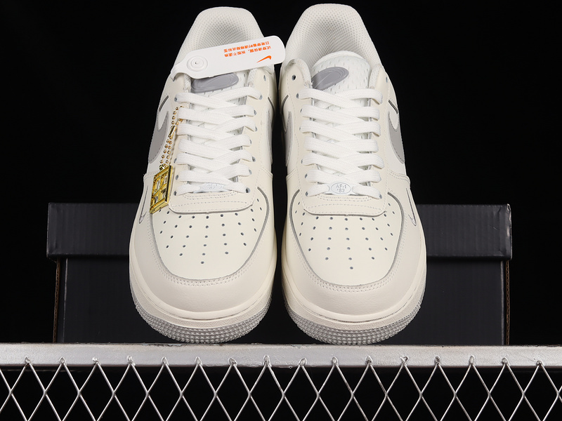 Air Force 1 Low 07 Silver Snow White/White/Light Grey 27