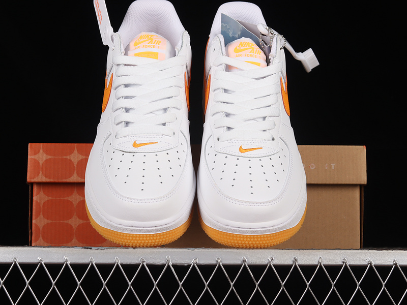 Nike Air Force 1 '07 Low White/Yellow 25