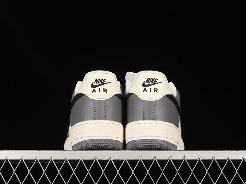 Air Force 1 Low 07 Sail/Grey/Black 23