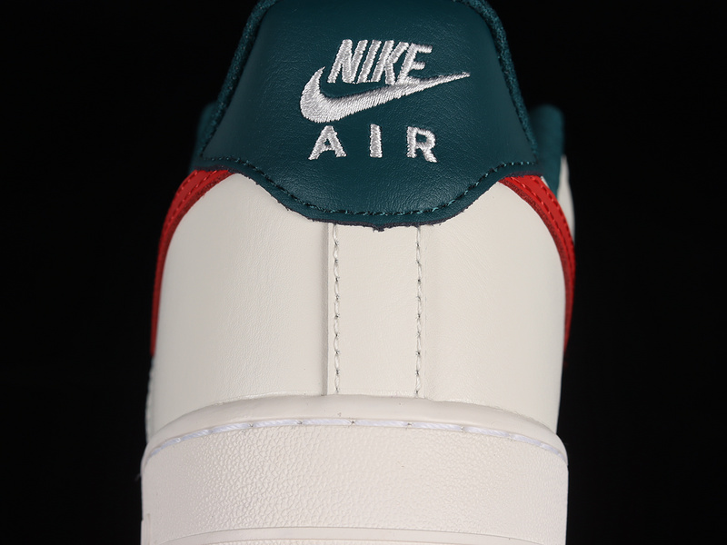 Air Force 1 Low Dark Green/Sail/Red 7