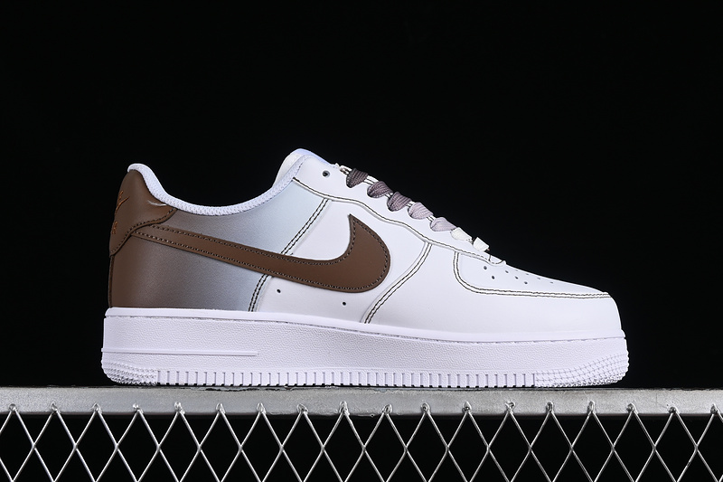 Nike Air Force 1 '07 Low White/Brown 17