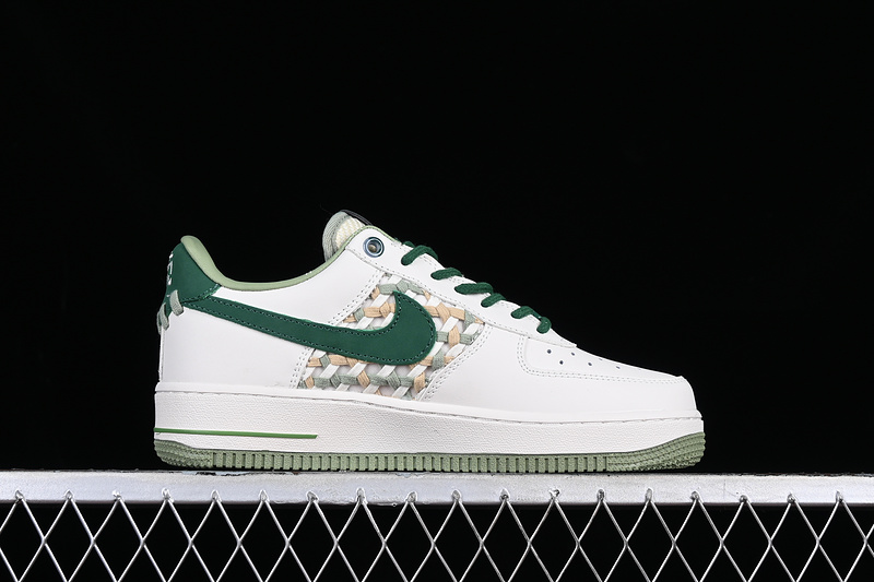 Nike Air Force 1 '07 Low Bamboo White/Green 13