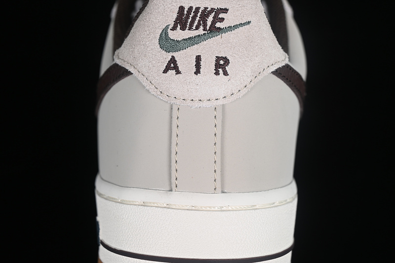 Nike Air Force 1 '07 Low Cream/Earth/Vintage Green/Sail/Gum Medium Brown 23