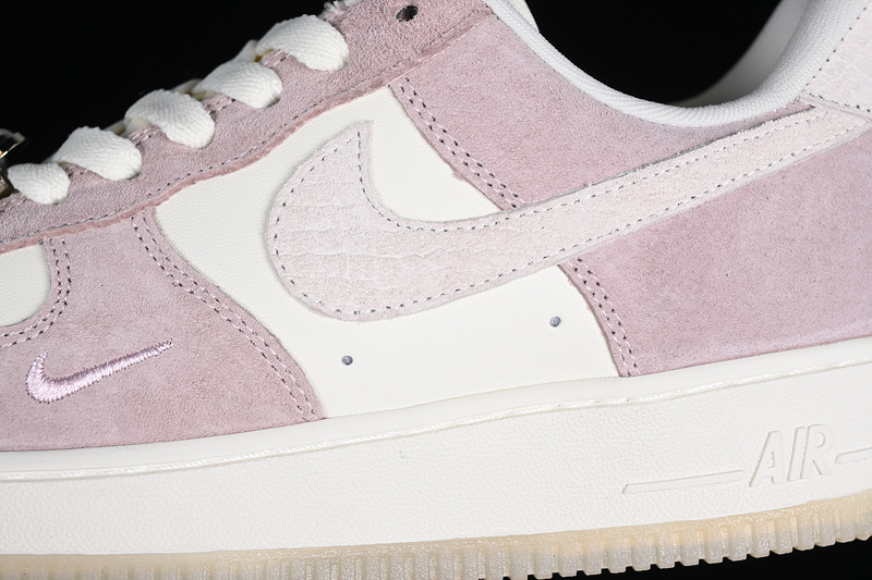 Nike Air Force 1 '07 Low Purple/White 19