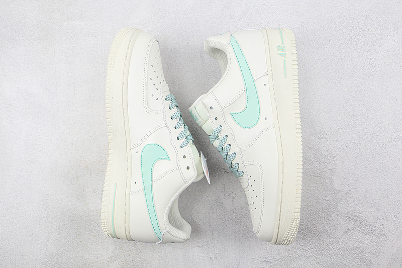 Air Force 1 Low 07 White/White/Light Green 9