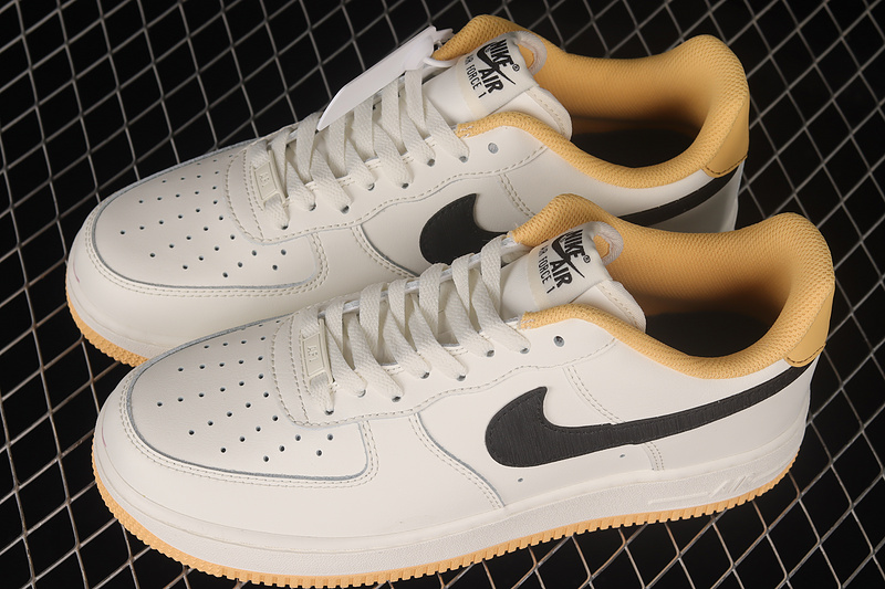 Nike Air Force 1 '07 Low Beige/Yellow/Black 31