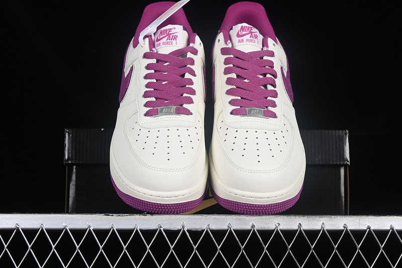 Nike Air Force 1 '07 Low L*V White/Purple 9