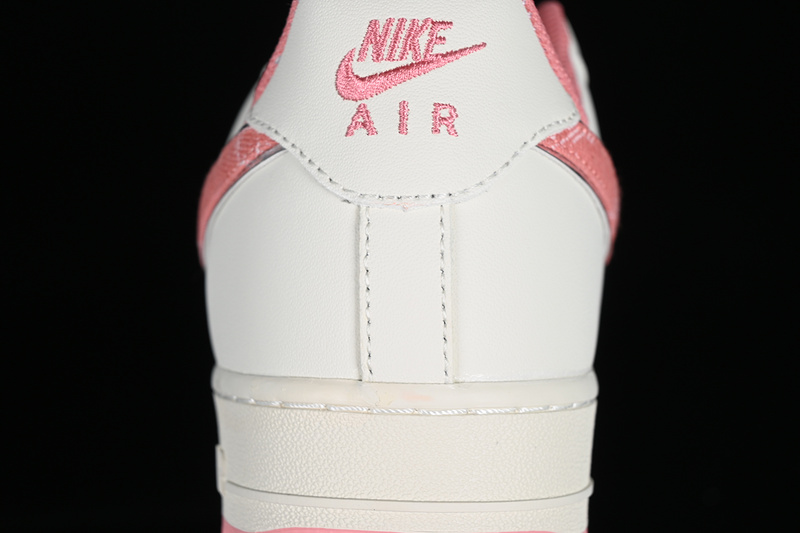 Louis Vuitton Nike Air Force 1 '07 Low White/Pink 17