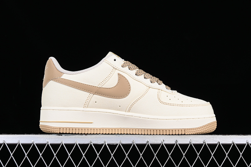 Air Force 1 Low Ebige/Brown 9