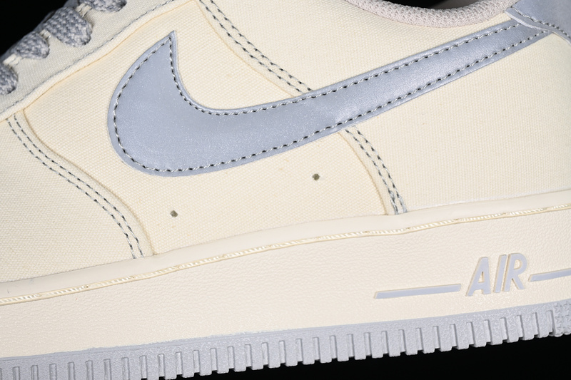 Nike Air Force 1 '07 Low Beige/Silver 13