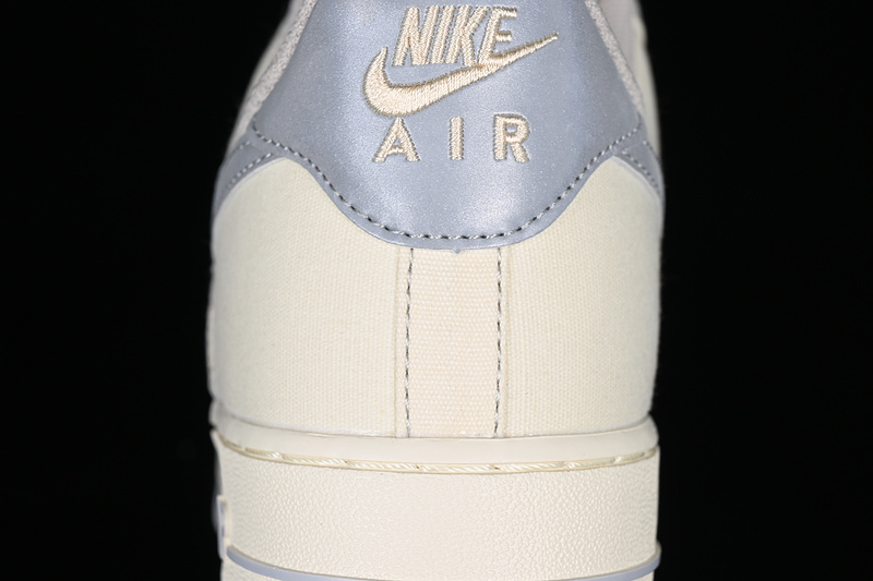 Nike Air Force 1 '07 Low Beige/Silver 15