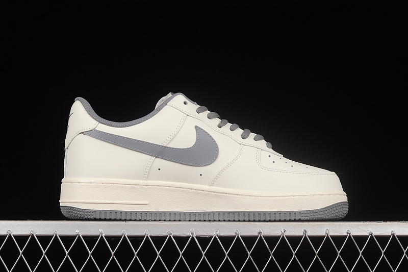 Nike Air Force 1 '07 Low Beige/Grey/Beige 17