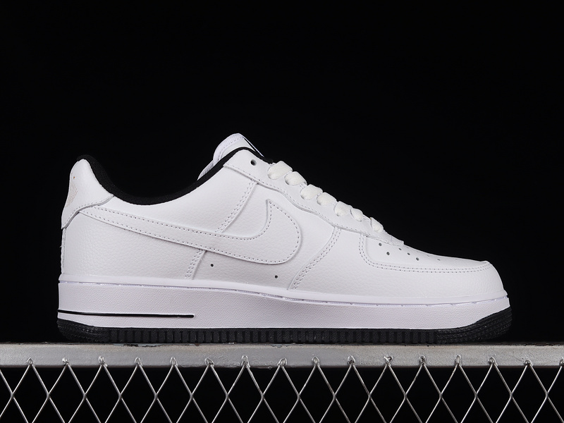 Nike Air Force 1 '07 Low Black/White 3