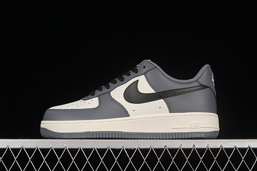 Air Force 1 Low 07 White/Black/Smoke Grey 17