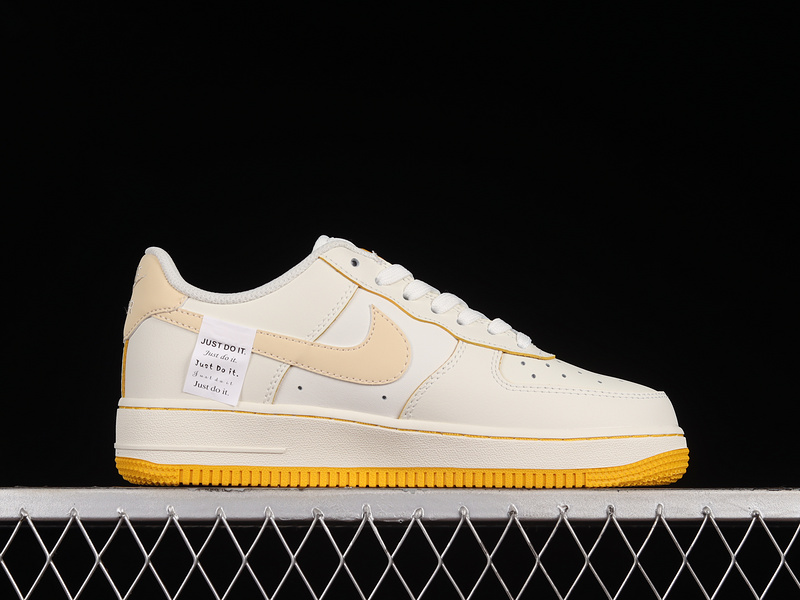 Air Force 1 Low White/Sail/Egg Yolk 17