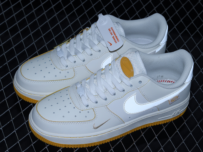 Air Force 1 Low White/Sail/Egg Yolk 29