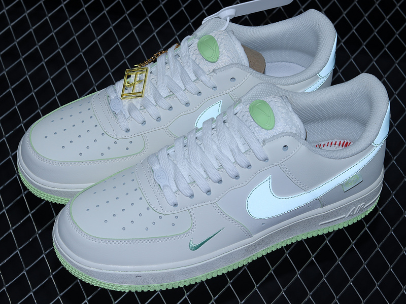 Air Force 1 Low 07 White/Light Green/White 25