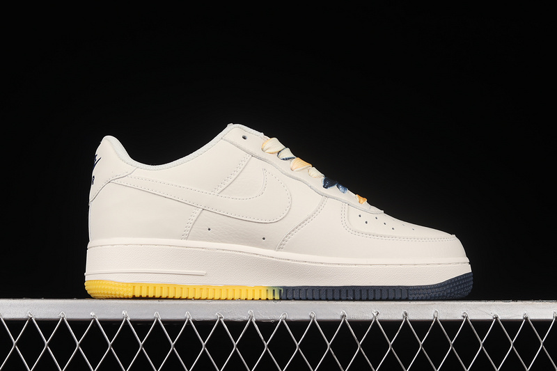 Air Force 1 Low Su19 Grizzlies Sail/Yellow/Navy 25