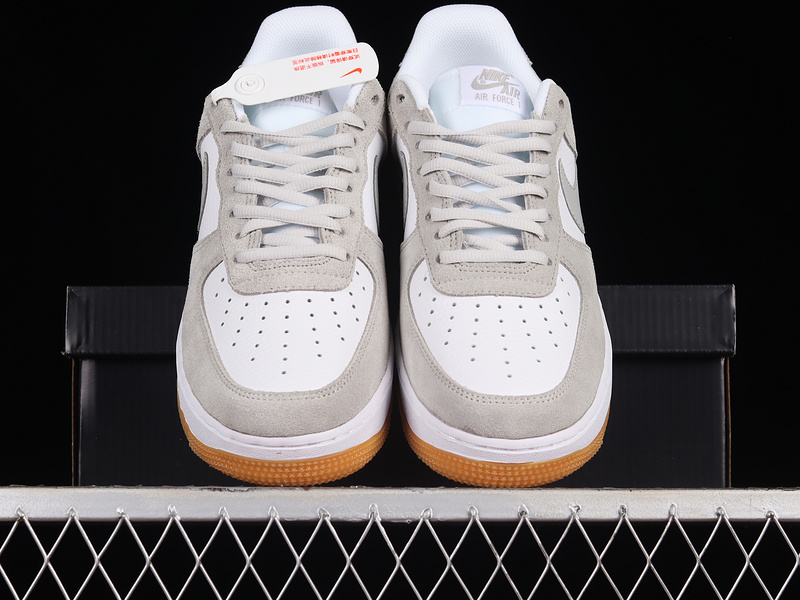 Air Force 1 Low 07 Light Grey/White/Light Grey 17