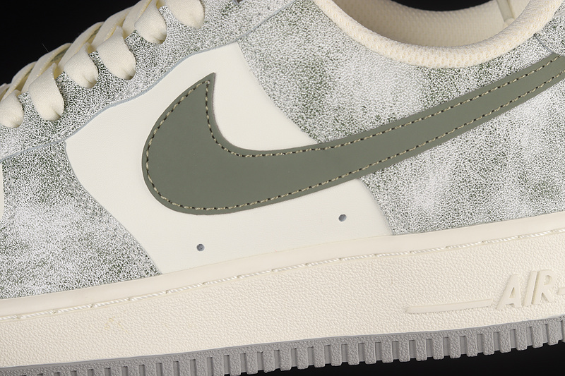 Nike Air Force 1 '07 Low Beige/Beige/Rock Green 3