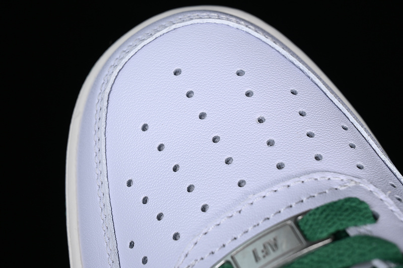 Nike Air Force 1 '07 Low White/Green/Gold 17