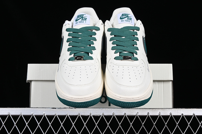 Nike Air Force 1 '07 Low Hoops White/Green 13