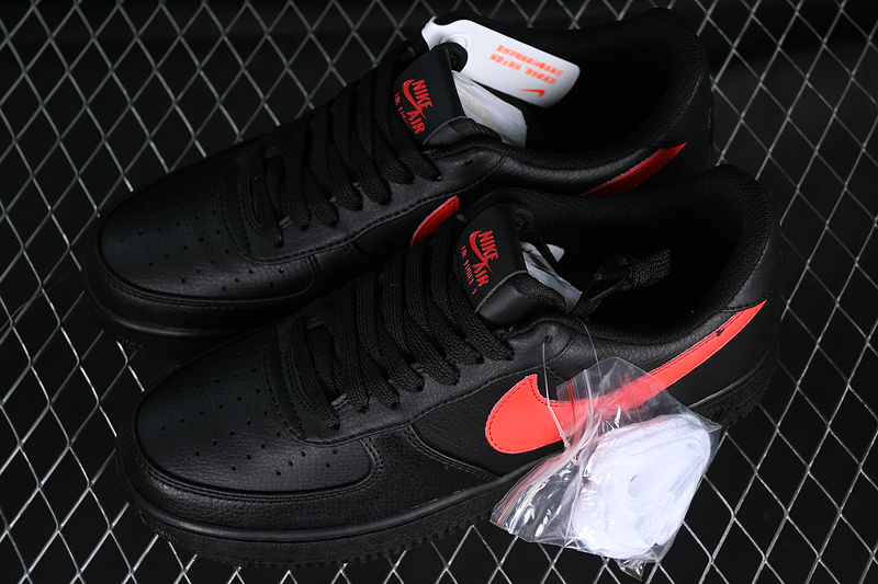 Nike Air Force 1 '07 Low Black/Red 29