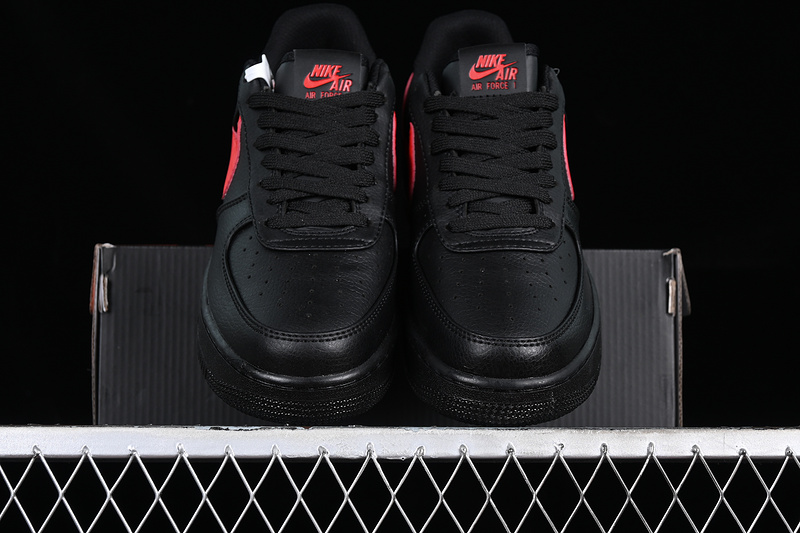 Nike Air Force 1 '07 Low Black/Red 31