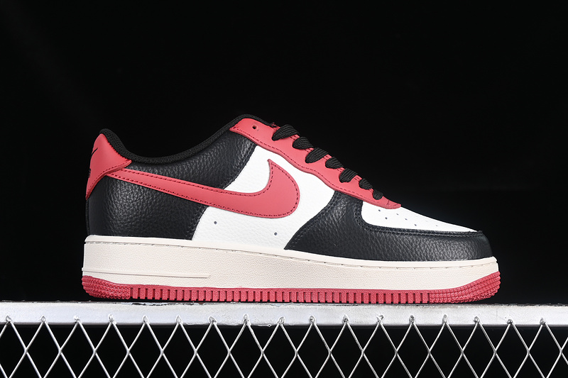 Nike Air Force 1 '07 Low White/Red/Black 19