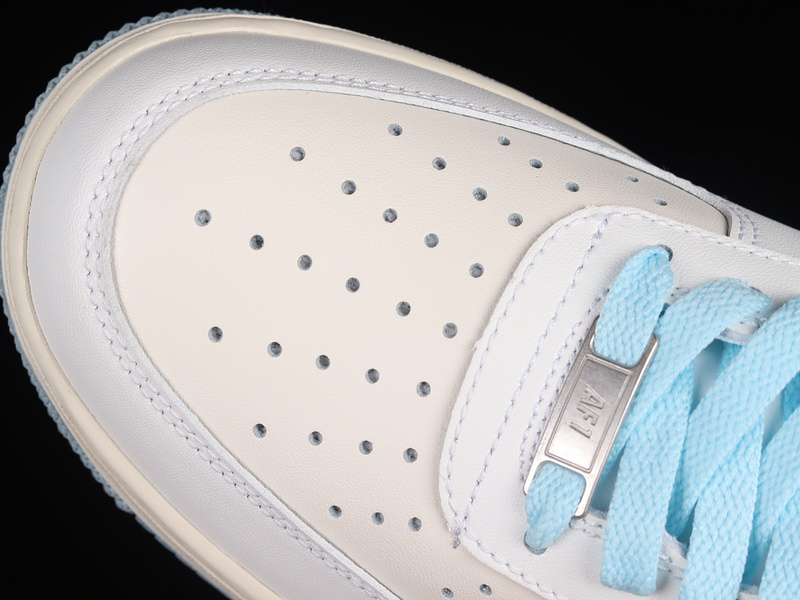 Air Force 1 Low 07 White/Light Blue/White 11