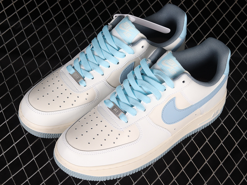 Air Force 1 Low 07 White/Light Blue/White 25