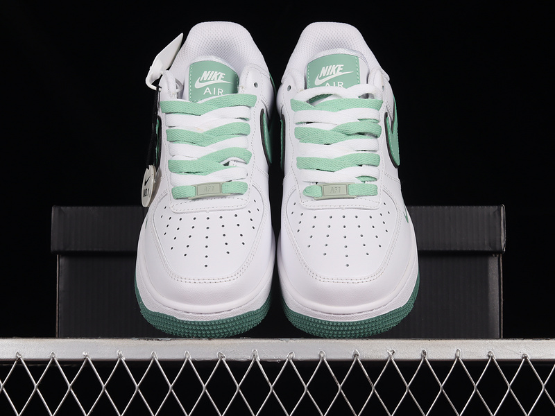 Air Force 1 Low 07 Lv8 White/Green/Black 29