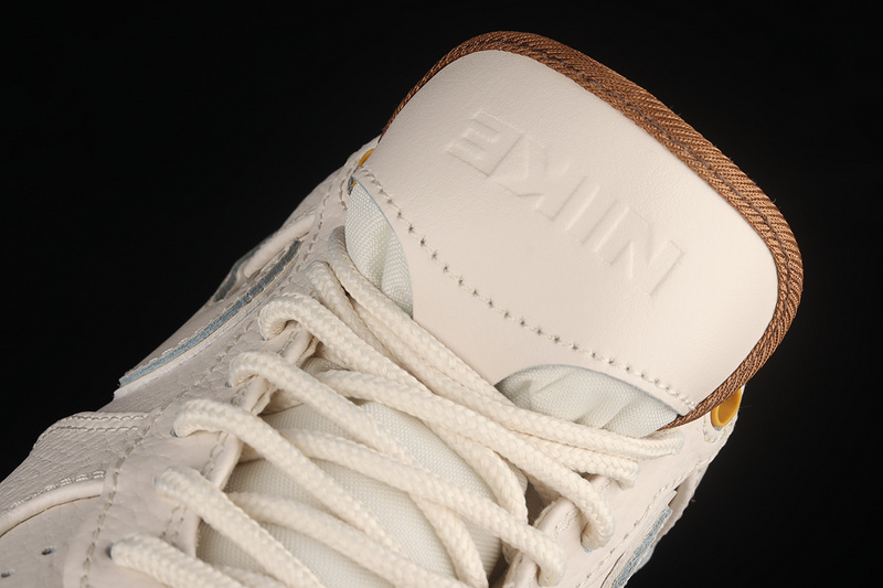 Air Force 1 Luxe Pecan Pearl White/Pecan/Gum Yellow/Pale Ivory 27