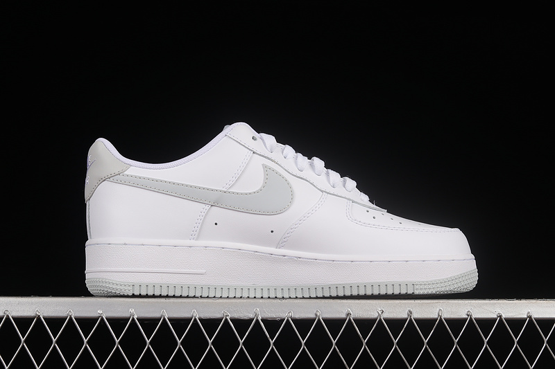 Air Force 1 Low 07 White/White/Pure Platinum 5