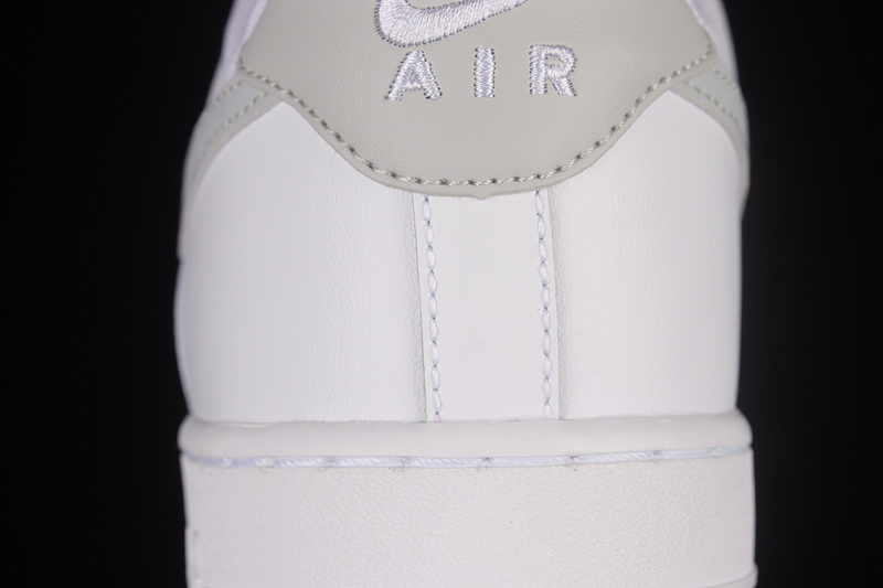 Air Force 1 Low 07 White/White/Pure Platinum 17