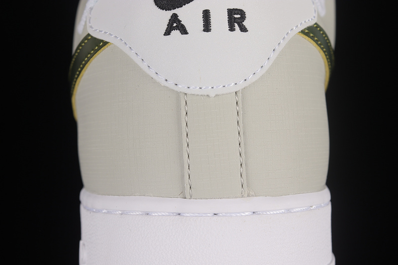 Air Force 1 Low 07 Lv8 Metallic Summit White/White/Black/Multi-Color 23