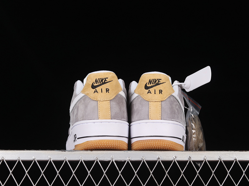 Air Force 1 Low 07 White/Light Grey/Yellow-Black 15