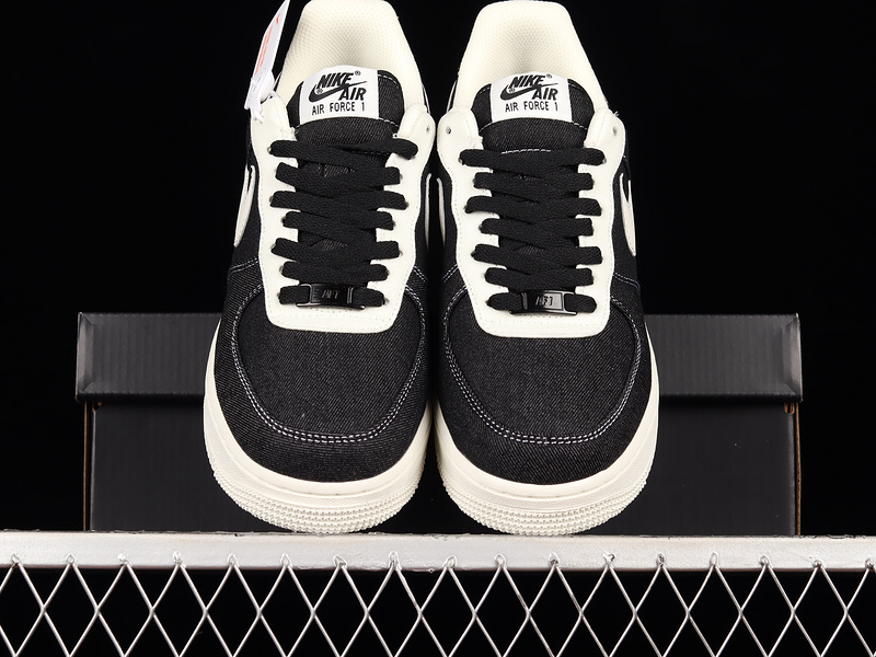 Air Force 1 Low 07 Black/Black/Cream White 9